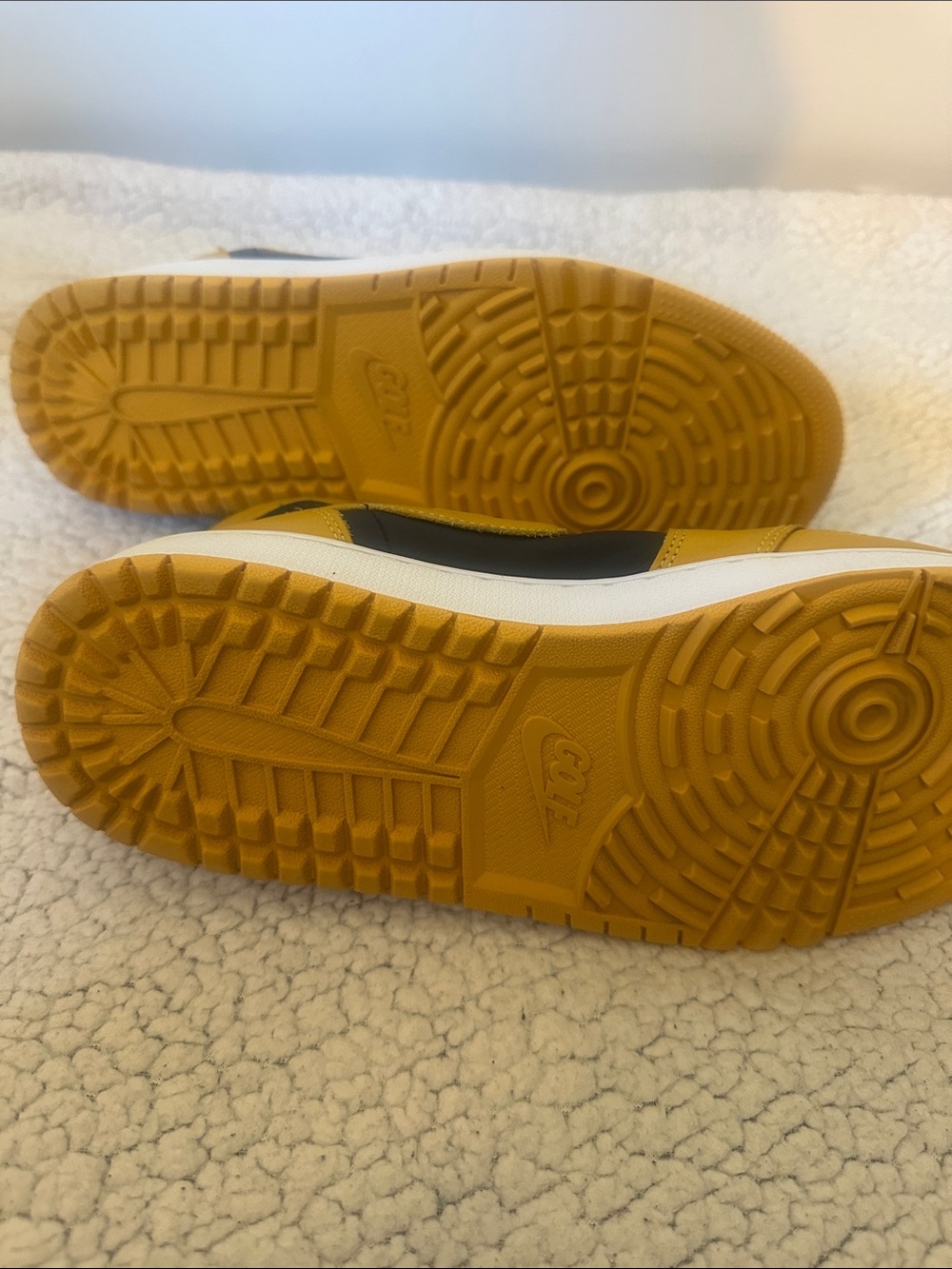 Air Jordan 1 Golf Pollen NWOB - Picture 6 of 6